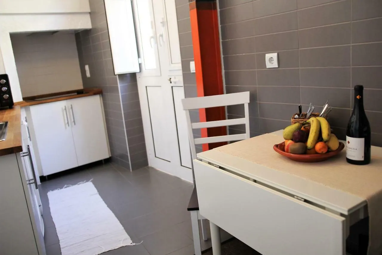 The Back Street Nest Apartment Lisbon
